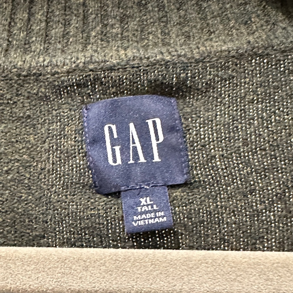 GAP Women's Dark Gray Sweater - Picture 1 of 2